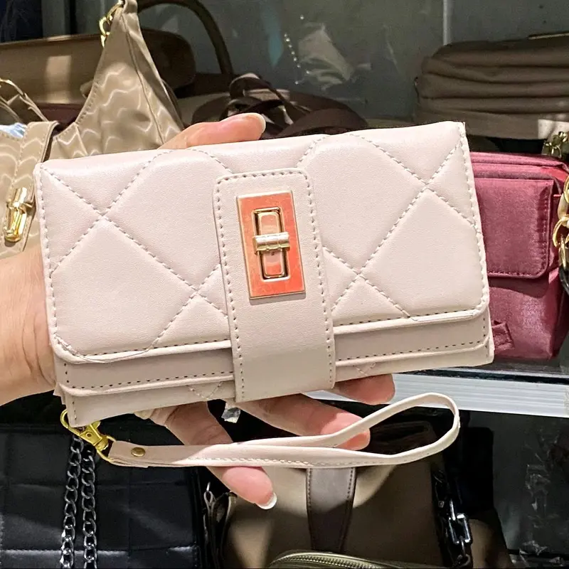 Dompet Celsy Cleva Bordir Elvita untuk Wanita dengan 2 Lapisan dan Tali Genggam Gratis - dompet Uang, Kartu 3