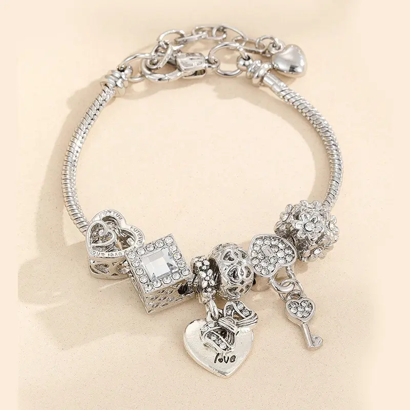 Gelang Manik-Manik Hati Berkualitas Tinggi Pola Baru untuk Wanita - Bracelets 0