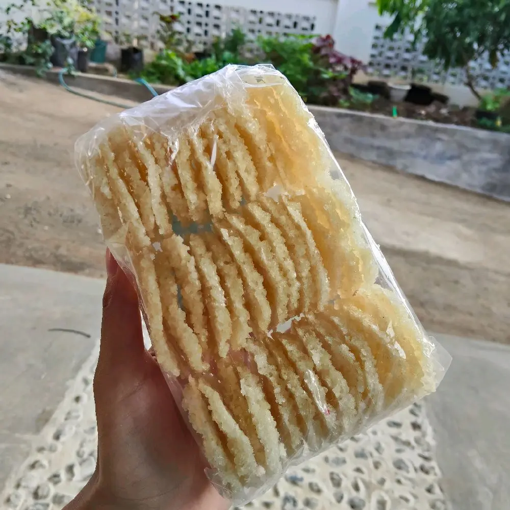 ukuran sedang warna putih 