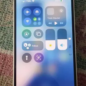 IPHONE 13 & 13Mini  RAM 128GB 256GB Second BEKAS ORIGINAL 100% MULUS NORMAL FULLSET Kondisi Perfect Apple 13MINI / iphone 13 Hijau Lcd Smartphone