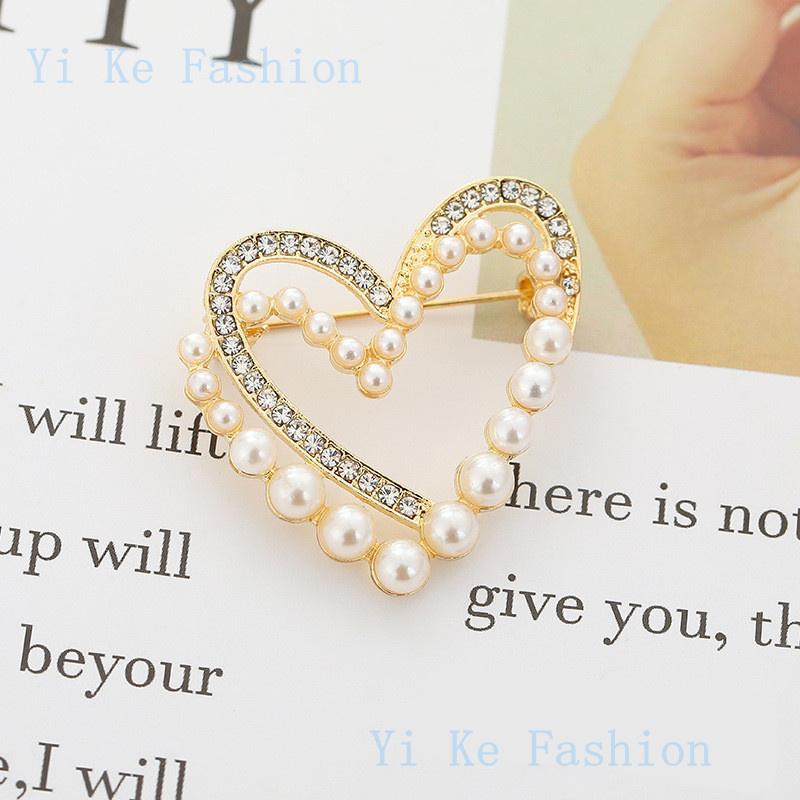 Product Introduction of Love brooch  temperament brooch  exquisite heart to heart chest flower  headscarf needle  silk scarf buckle coquette pin 3