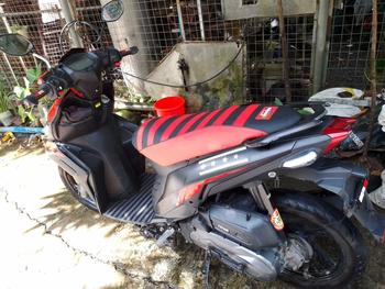 Product Review of Domino Striped Motorcycle Seat Cover Universal Size griptech  cover  seat  click from a**m 2