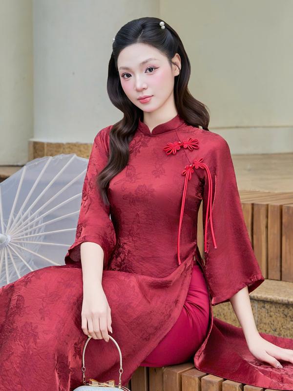 Set Áo Dài Tết Cách Tân – Lụa Tơ Tằm, Thiết Kế Bốn Tà, Mặc Đẹp Dự Tiệc Du Xuân MioLady | BigBuy360 - bigbuy360.vn