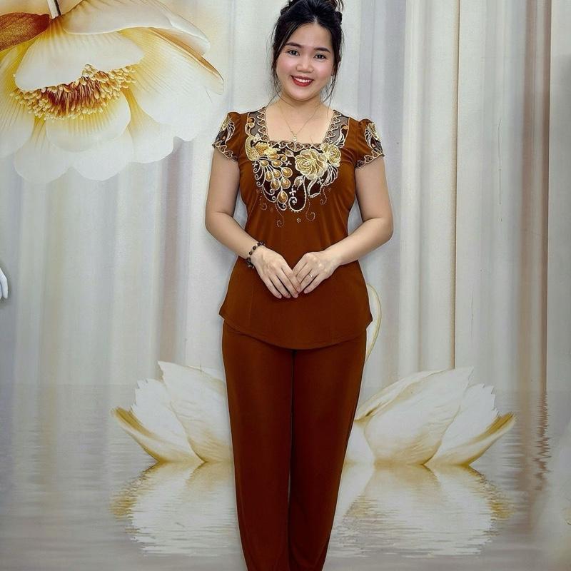 B63 Đồ bộ nữ trung niên áo thêu cổ vuông, tay nhí, chất liệu thun solen Hàn, thương hiệu Hải Sơn