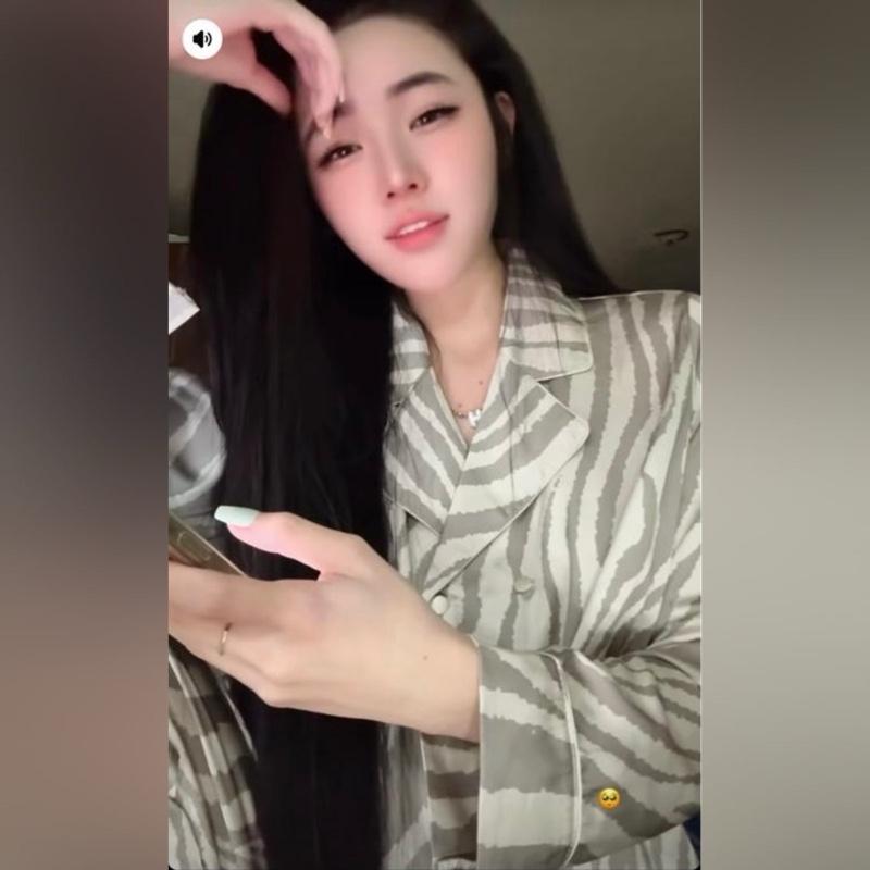 Size 45_68kg . Đồ Bộ Nữ Pijama Cổ Vest . Chất Lụa Latin Mềm Mịn . Quần Có Túi . Quần Dài 96cm