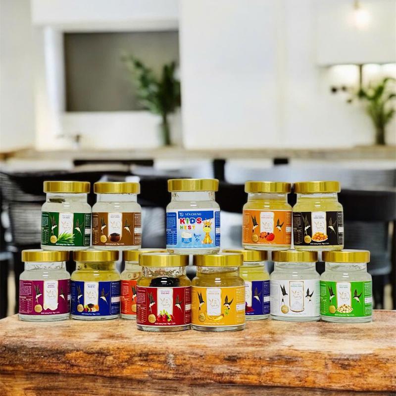 SA11 SP CHÍNH HÃNG YẾN 50% ComBo 50 HŨ Yến 50% Yến chưng NGUYỄN GIA Mix 7- 10 VỊ kkhh hũ =70ml