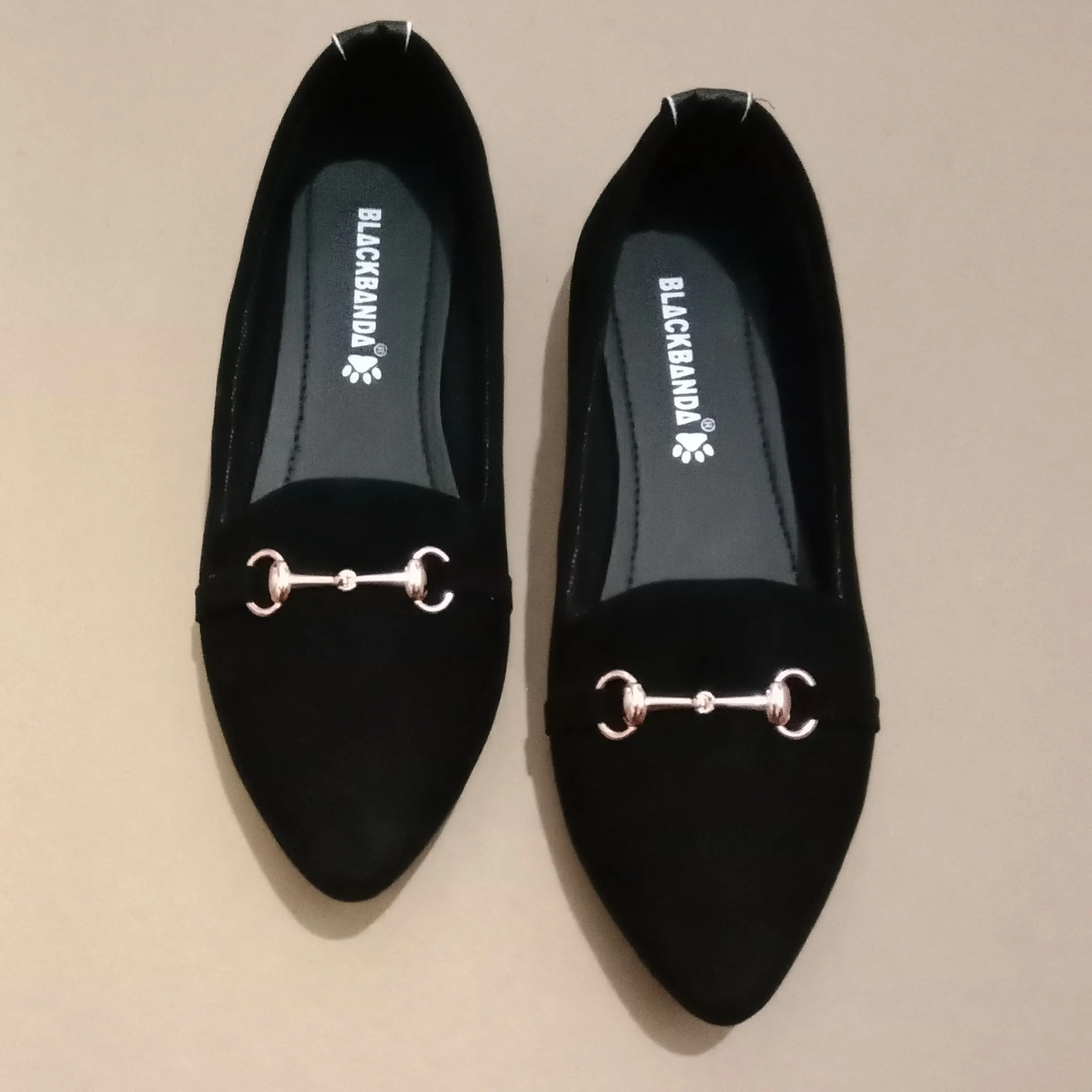 sepatu wanita flatshoes blackbanda lidah R-03 TERBARU mobil