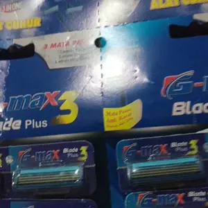 ( 1 Rentang isi 24 pcs) Pisau cukur 3 Mata Blade Jenggot Kumis super Tajam