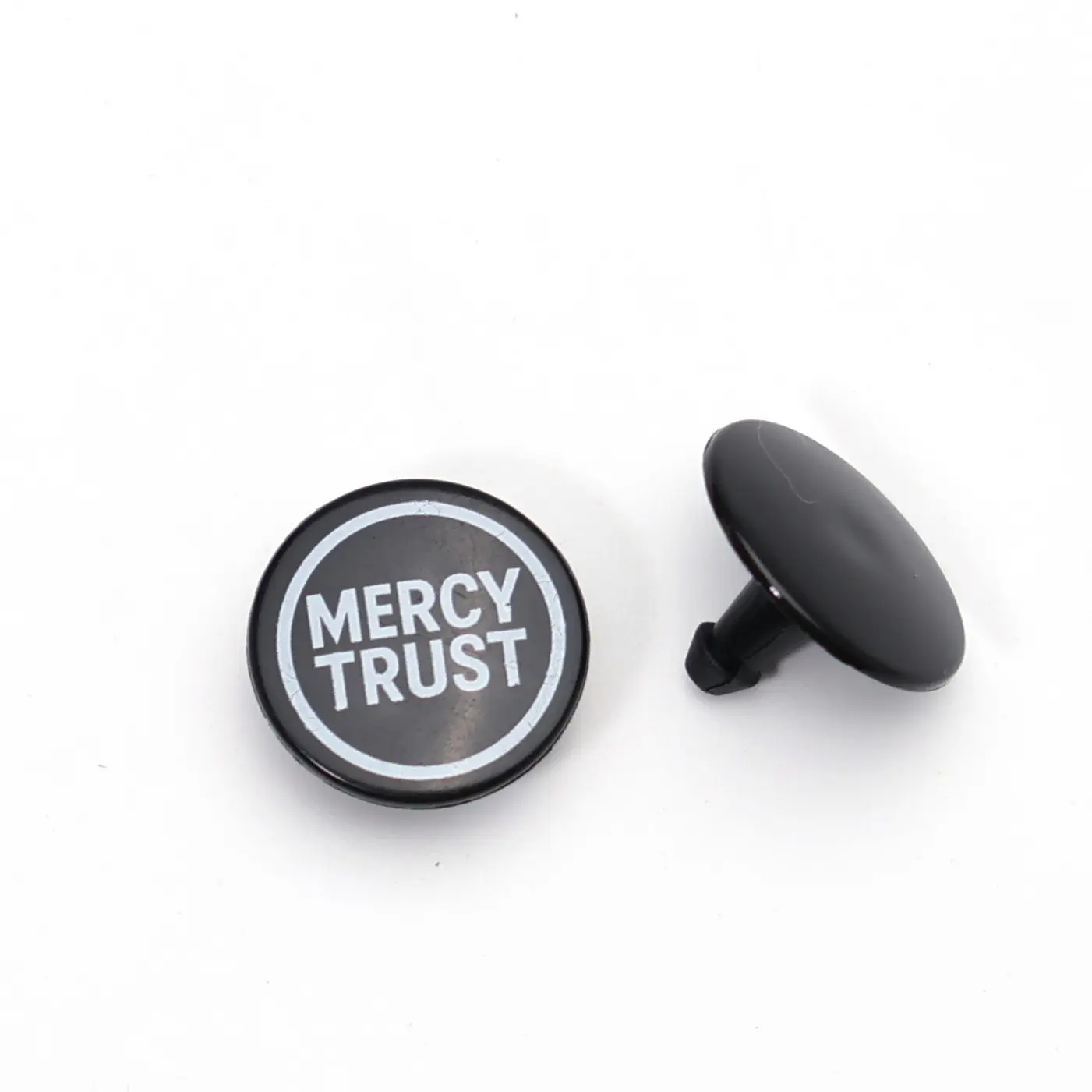 QT02 - [ SẢN PHẨM TẶNG ] 01 CẶP NÚT GẮN DÉP SỤC THƯƠNG HIỆU MERCY TRUST