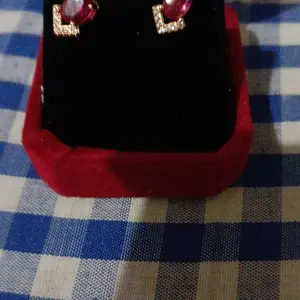 OS1-E33 Anting Wanita Cranberry Permata Red Ruby Premium Anti Luntur Berubah Warna Garansi 1 Tahun Fahshion Accessories Size Adjustable Kualitas Grade VVS1 Aksesoris Anting Nikah Elegan COD