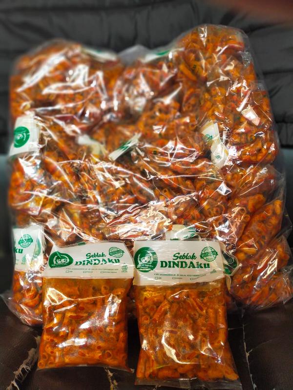 Seblak Makaroni Dindaku isi 50 Bungkus - Makanan Ringan makaroni  dindaku 0