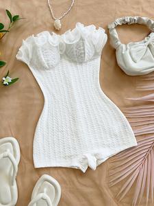 Mono de una pieza ceñido para mujer con espalda halter y sin espalda, sexy y que estiliza la figura, ideal para vacaciones casuales en verano