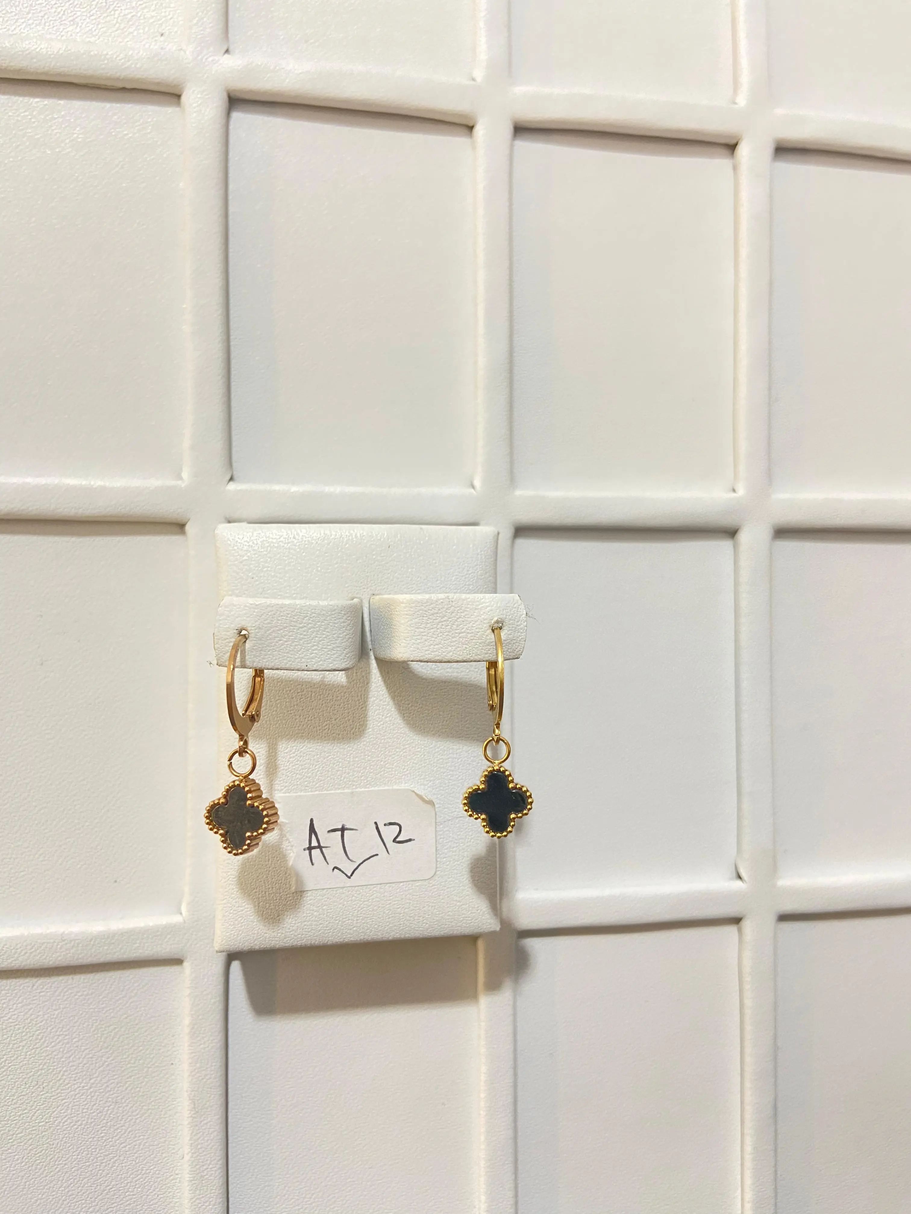 AT12 - ANTING AT12 TITANIUM ENJELITA SIANIPAR 456