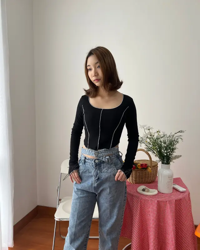 Alessa Long Sleeve Knit Premium Atasan Wanita Crop Top Long Sleeve Korean Style Rib Premium Baju Atasan Knitwear Knitwear 1