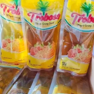 Minyak goreng premium 900ml