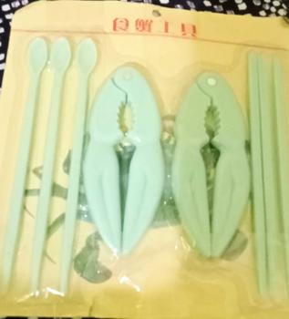 Product Review of ALAT PENJEPIT CANGKANG KEPITING SET / TANG CAPIT KEPITING 8 IN 1 / CRAB CRACKER / ALAT DAPUR from i**n p**i 0