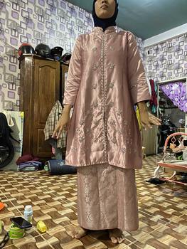 Product Review of Setelan Taffeta Songket Modern Dan Elegan- Baju Kurung Kondangan Mewah Bridal Payet Modern Terbaru 2025 Dress Wanita Atasan Panjang Pesta Dewasa from C**t g**i 1