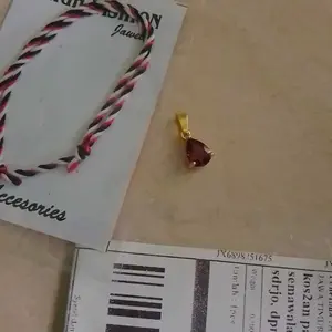 LIONTIN TITANIUM TETES MODEL TERBARU DAN KEKINIAN Dengan Pilihan Warna Hitam Putih dan Coklat untuk Tampilan Mewah