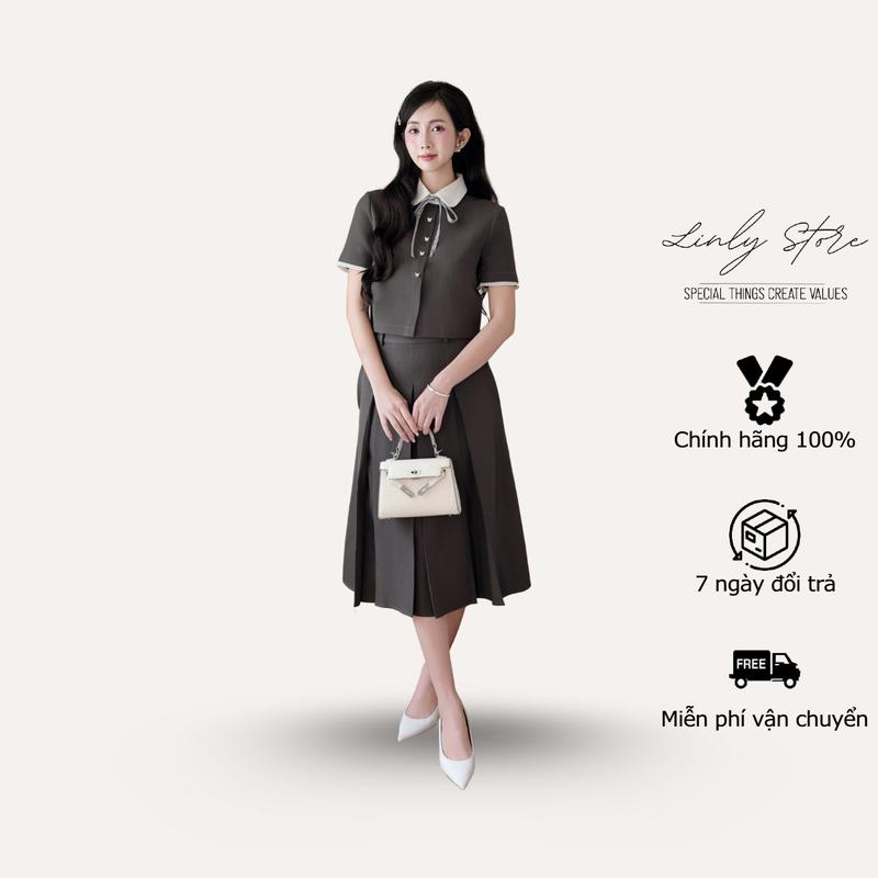 Set đồ nữ áo sơ mi thiết kế croptop đính cúc và chân váy xếp ly dài kèm nơ tiểu thư Linly Store