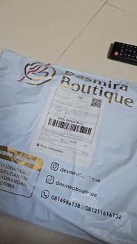 Product Review of SAVIN BY DESMIRA -[ FREE SAJADAH ] MUKENA ELZYA CRADENZA SILK PREMIUM 2in1 Polos Cantik Dewasa Traveling from C**a S**a 1