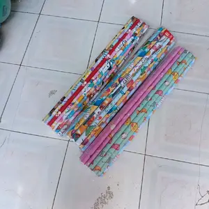 kado GULUNG bahan MATT PAPPER ISI 25 GULUNG