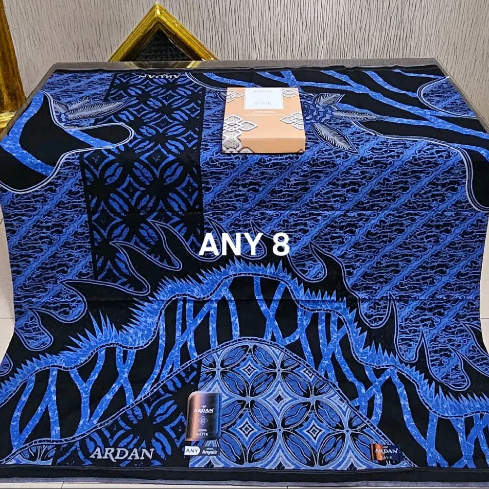 sarung ardan family brilliant terbaru motif meeah elegant bahan adem rayon berkualitas cocok untuk pria dan wanita dewasa bukan anak Santri Muslim