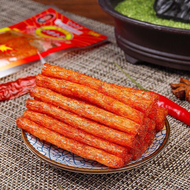 YUM Stik pedas  Keripik Kentang Pedas bentukpanjang Makanan ringan lezat Halal COD