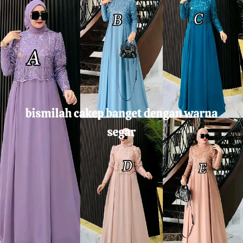 baju pesta memakai burkat dibagian dada memiliki 5 wrana