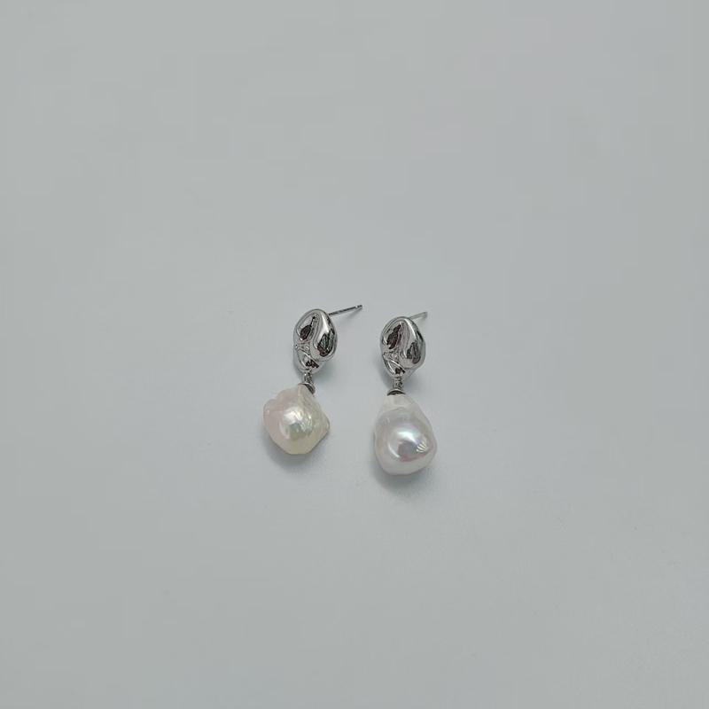 Product Introduction of Natural freshwater pearls, baroque earrings 14-15mm SKU:GP-177 1