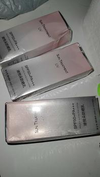 Product Review of Sunscreen, SPF 50 +, Krim Matahari Pemutih, Krim Pelindung Kulit Muka dan Badan, Minyak Penjagaan Muka dan Badan, Menyegarkan, Krim Pelindung Matahari, Beli 1 Dapatkan 2 Tawaran from 🍒**🍒 0