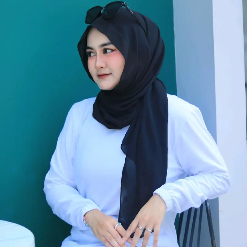 Atasan Kaos Tunik polos  Merah Maroon wanita Dewasa Muslim terbaru lengan panjang tangan serut karet  Kerah oblong variasi belah Samping bahan Kain katun Combed 24s  Nyaman Tebal premium import Hitam Basic Atasan Tunik 4