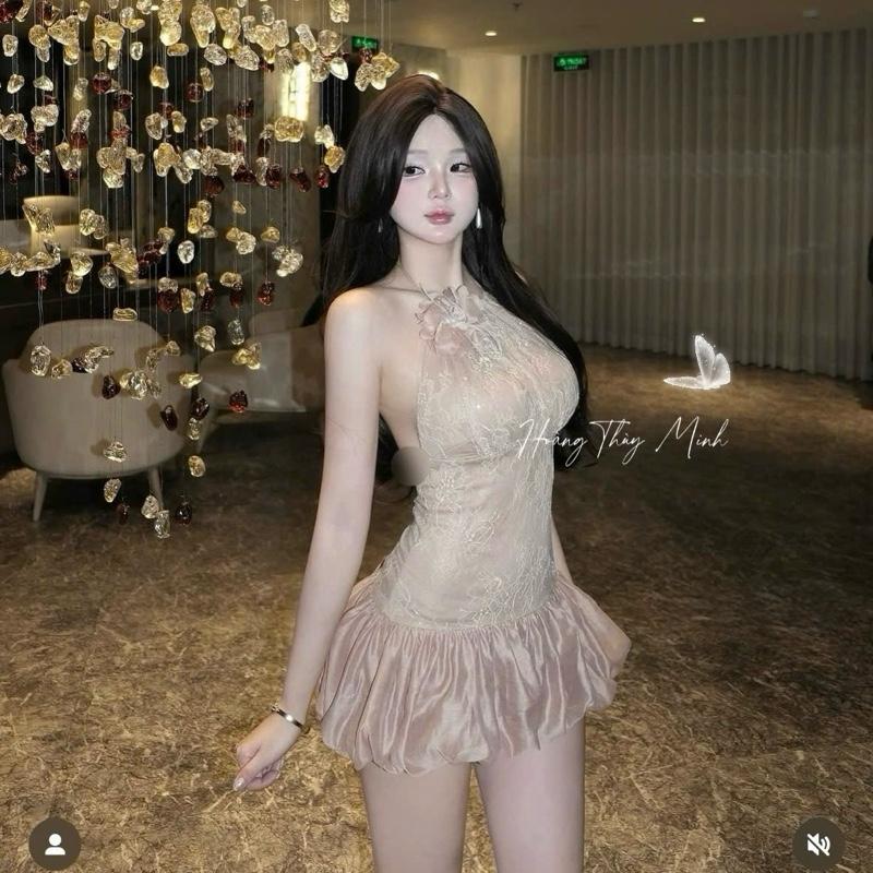 T2- SALE XÃ KHO Kèm Hoa Cài Đầm Yếm Bí Ren Kim Sa Lấp Lánh Có Mút Sang Trọng Hở Lưng Dây Cột Form Xoè Bồng Bềnh kèm quần bảo hộ-HoangThuyMinh97