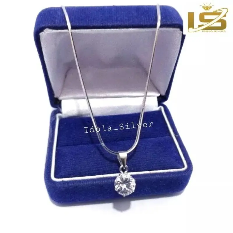 Kalung Perak Wanita Silver Asli 925 Lapis Emas Putih Cassandra Liontin Desi - Kalung