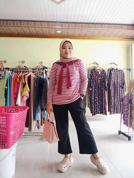 Product Review of JN- Chika Blouse Stripe Atasan  Panjang Wanita Knit Casual Baju Knitted Knitwear Crop Top Outer Cardigan Oversize kemeja  hadeed Motif Kardigan Garis Basic from a**3 1