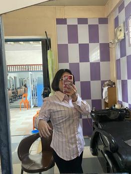 Product Review of Wispie Girl Boss Fitted Shirt | Kemeja kerja wanita fit garis stripe karet Lembut pink hijau biru from M**🍵 1