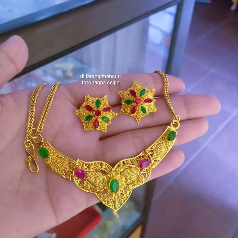 Set perhiasam dubai permata Rante titanium Sumpel bintang 3