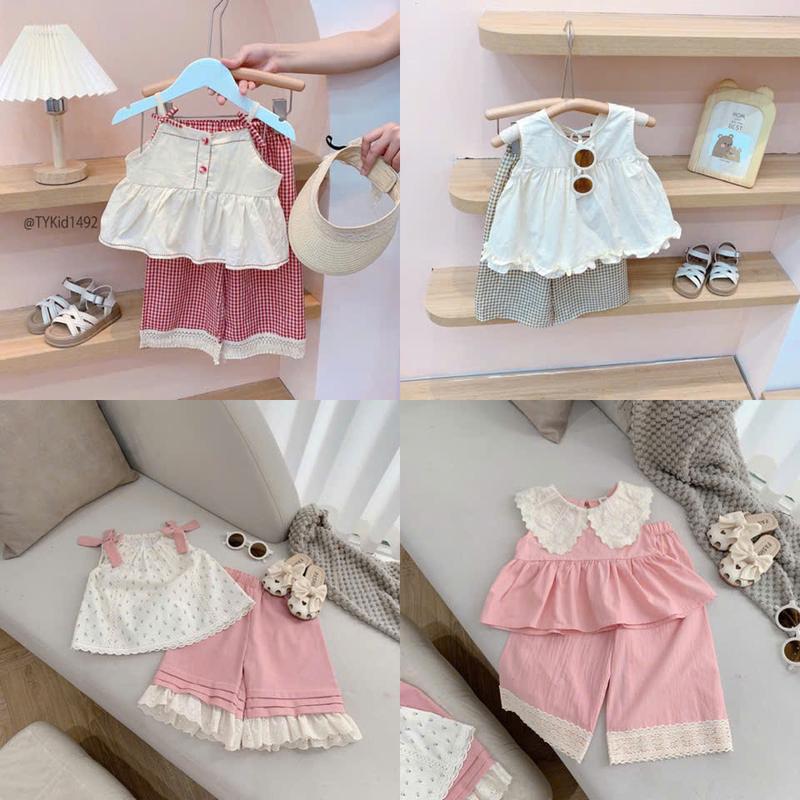 [Tiểu Yến KID] S1348/S1484/S1334/S1492 - Quần áo hè bé gái phong cách Hàn, set thô hồng phối cổ ren vải mềm , S. áo thô kem quần caro suông và S. 2d thô kem quần caro đỏ