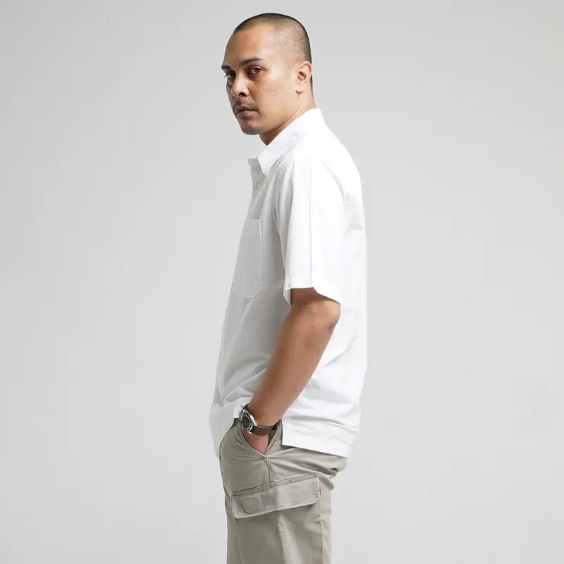 M.Gee Kemeja Pria Kasual Mgee Original Color Series Spectrum White 4