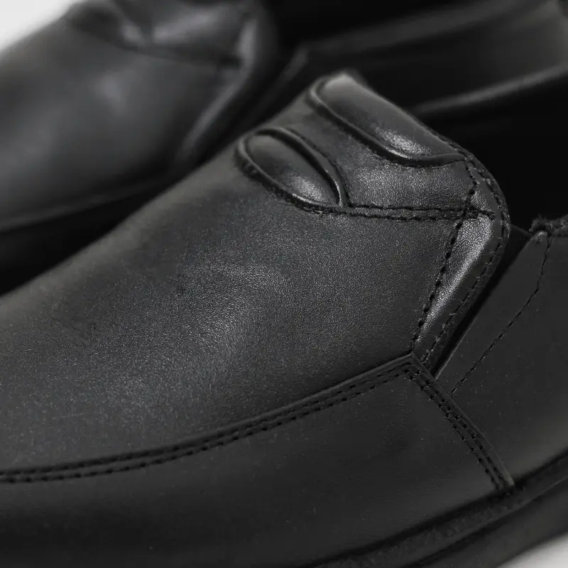 MONRO - Sepatu Pantofel Formal Pria Kulit Asli Slip on Kerja Kantor Kasual 4