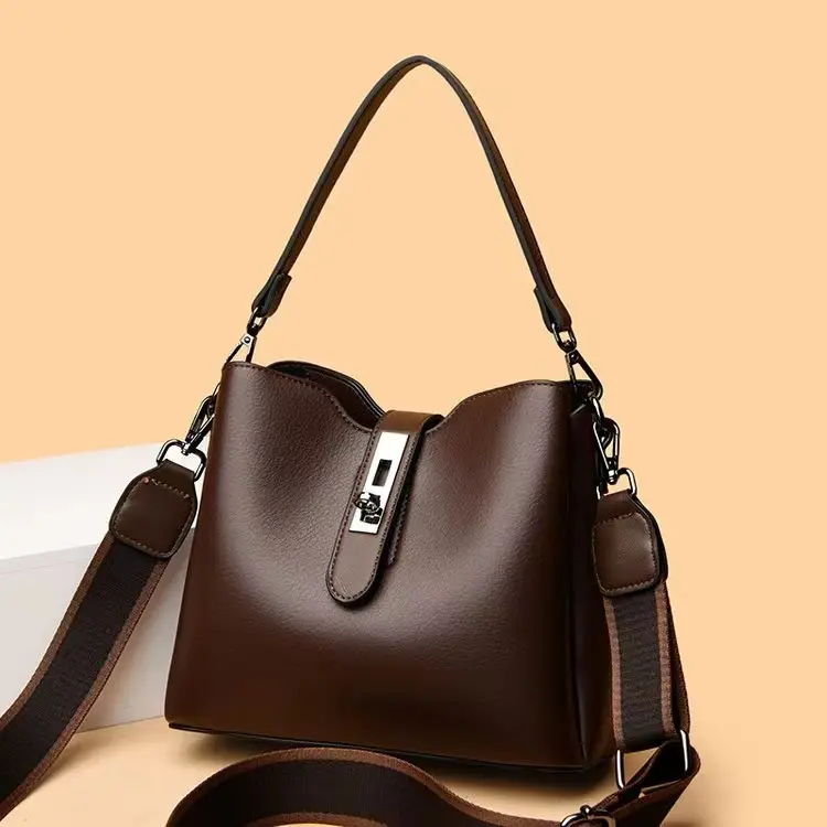 Bucket bag fashion one-shoulder messenger ladies bag 2024 new high-end multi-layer large-capacity women's bag