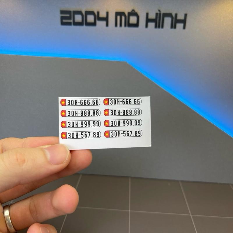 Mô hình xe Mây Bách S680 tỷ lệ 1:24 bằng kim loại Tặng biển số Vip 9