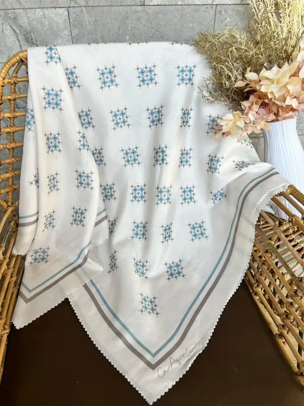 HIJAB CA AYU SEGIEMPAT MOTIF FLORAL// HIJAB VOAL BUNGA TERBARU// JILBAB MOTIF SEGIEMPAT LASERCUT 5