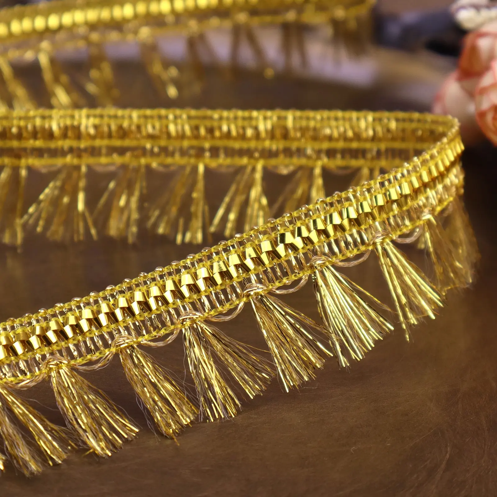 1 Yard Golden Fringe Trim Tassel Trim Chainette Fringe Sewing Trim for Crafts, Clothes, Curtain, Home Decor