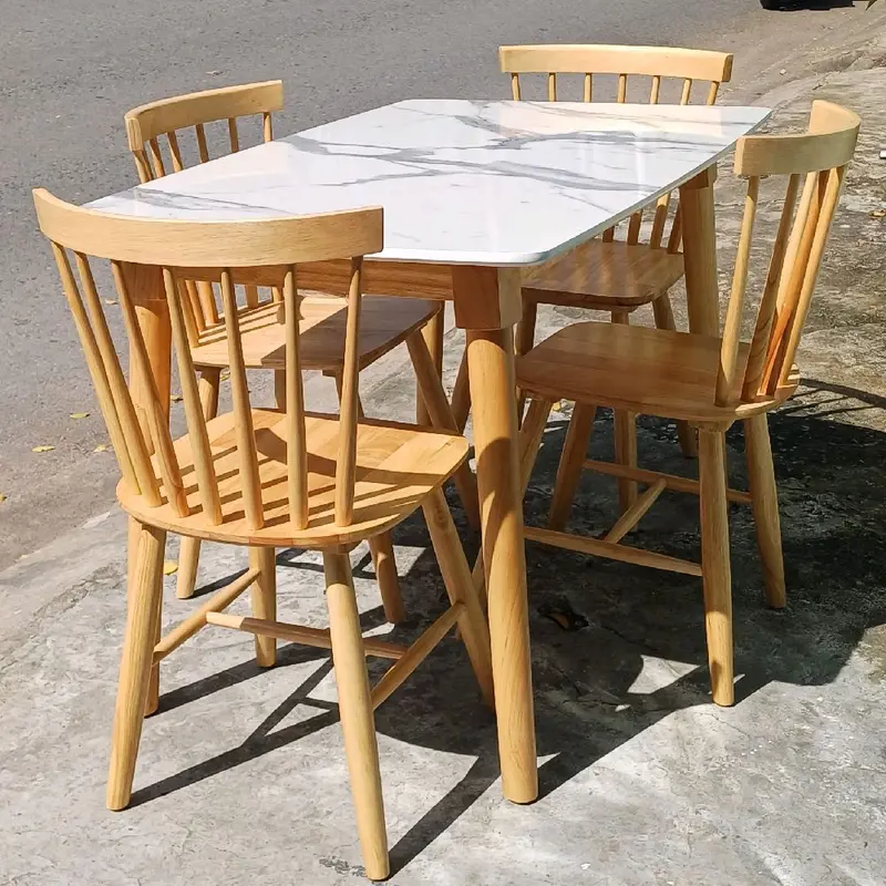 BỘ BÀN ĂN 4 GHẾ CHẤT LIỆU GỔ CAO SU. 2