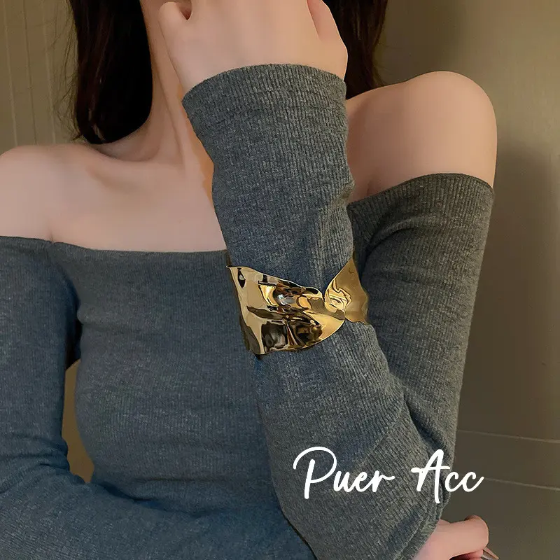 【Puer acc】Gelang terbuka lipit logam tidak beraturan mewah ringan Prancis French light luxury irregular metal pleated open bracelet A503
