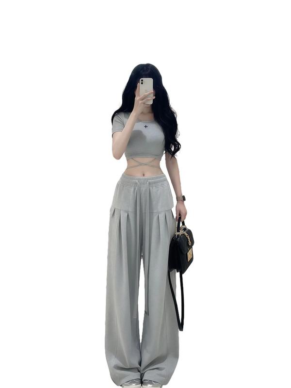  Chic&Col Fashion Set Thường Bộ Áo Croptop Cột Dây Eo Kèm Quần Suông Ống Rộng Phong Cách Ins - Quần Nữ Quần Nỉ Nữ Women Top Lưng Cao Pants Xám Quan Ni Kem Jacket Set Đồ Đẹp Hot 
