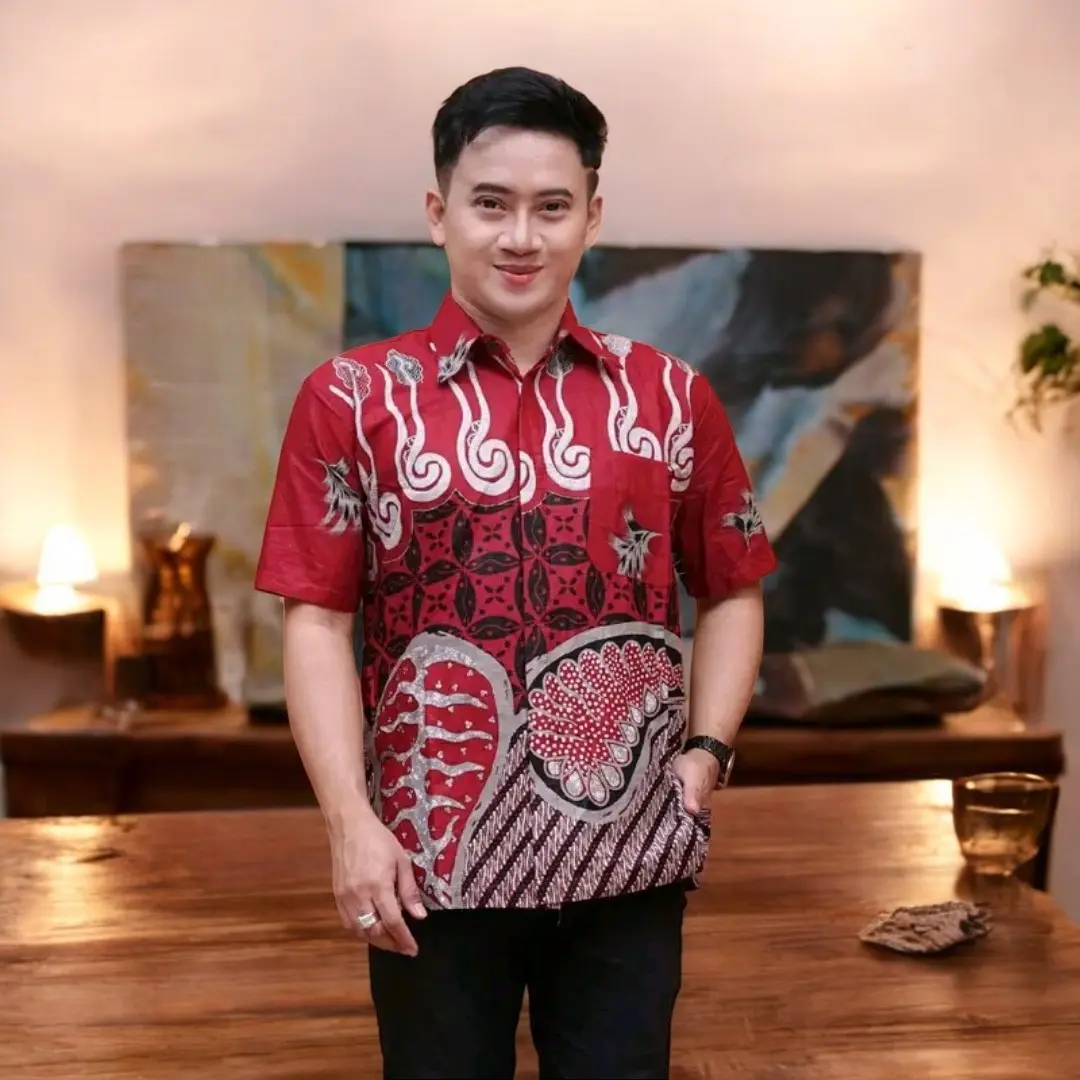 (Motif Kawung Merah lengan Pendek) Baju Pria Motif Batik Warna Merah Dewasa - Kemeja Batik Merah Dewasa