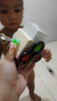 Product Review of Busy Cube Montessori Play Mainan Edukasi Kubus Kayu Anak from T**a H**i B**i 0
