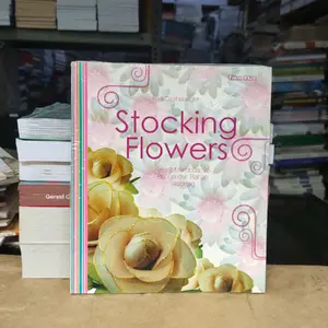 buku kerajinan tangan stocking flowers