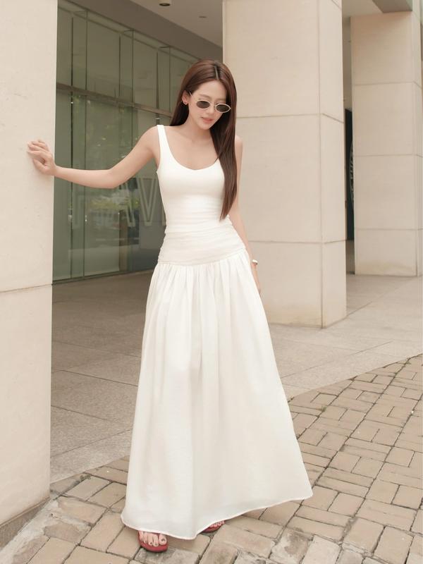 Chân váy dài dáng xòe lưng xếp li kiểu COCOBEBE GEM SKIRT